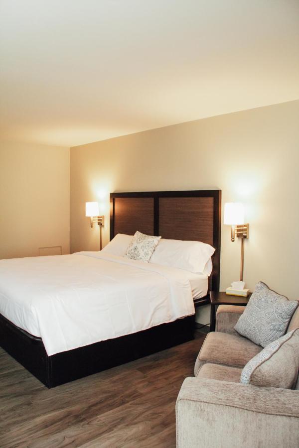 Country Squire Inn And Suites New Holland Exterior foto